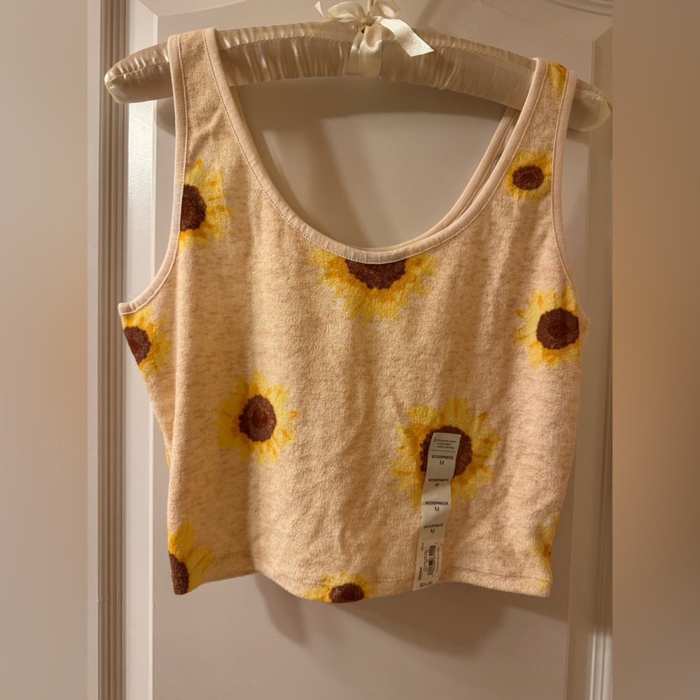 NWT Kohl's Cream Sleeveless Crop Tank Top